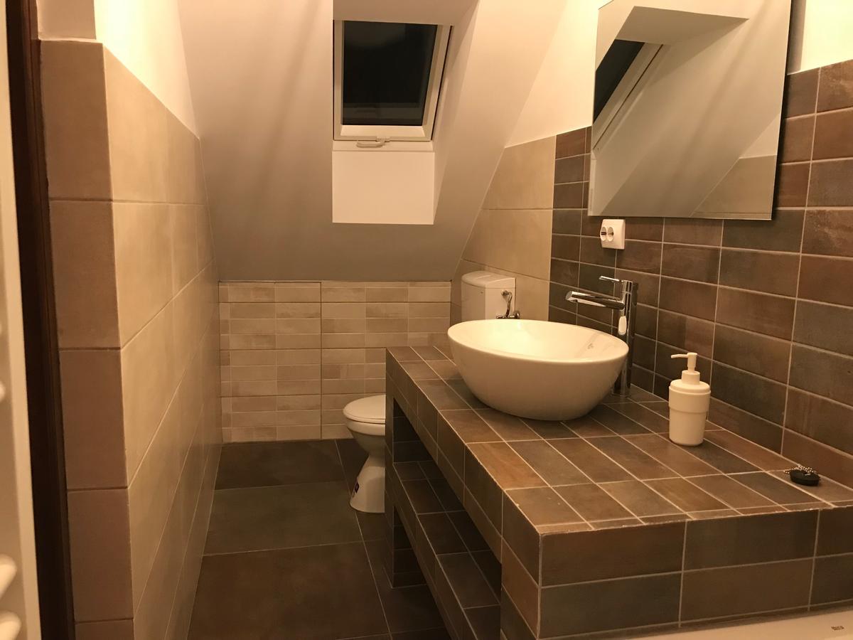 House 54 Hotel Брашов Екстериор снимка