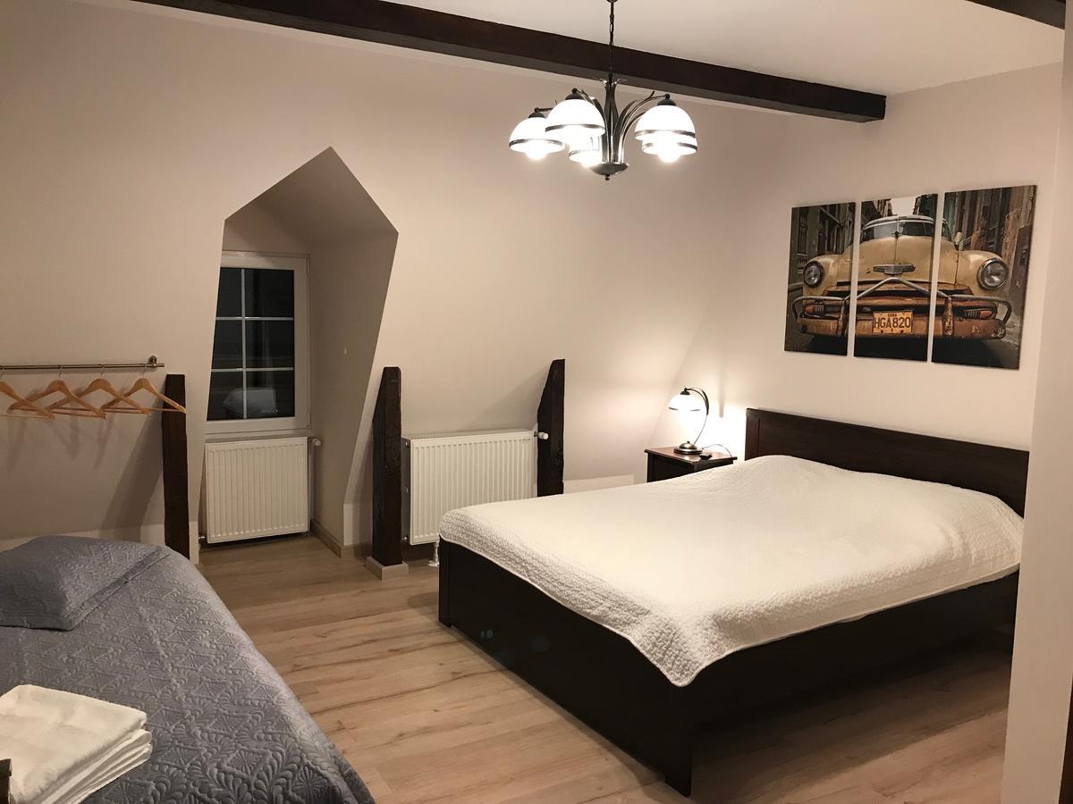House 54 Hotel Брашов Екстериор снимка